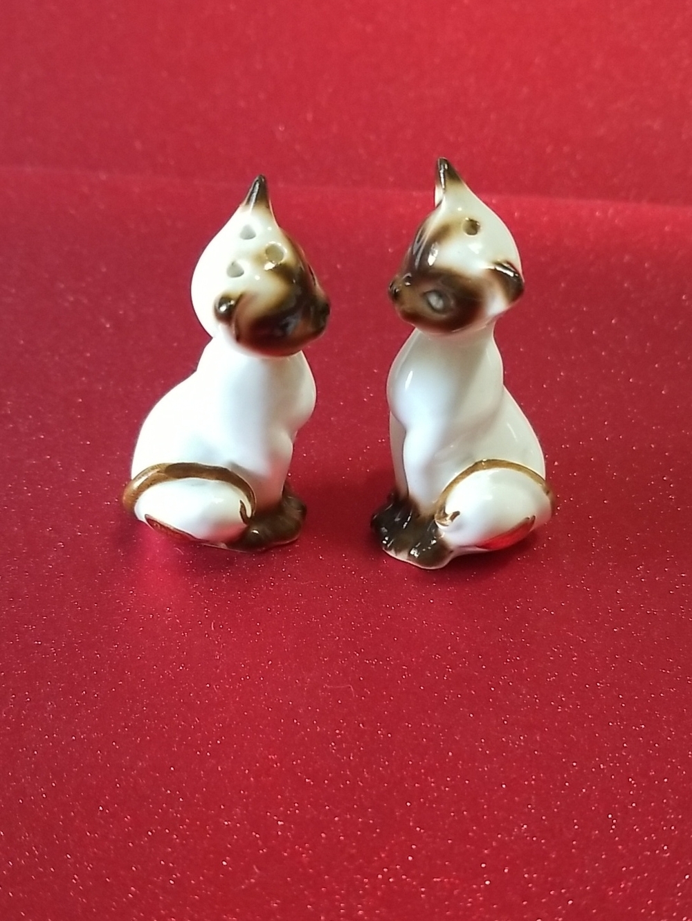 Vintage Siamese Cats Bone China Mini Salt And Pepper Shakers - Picture 4 of 10